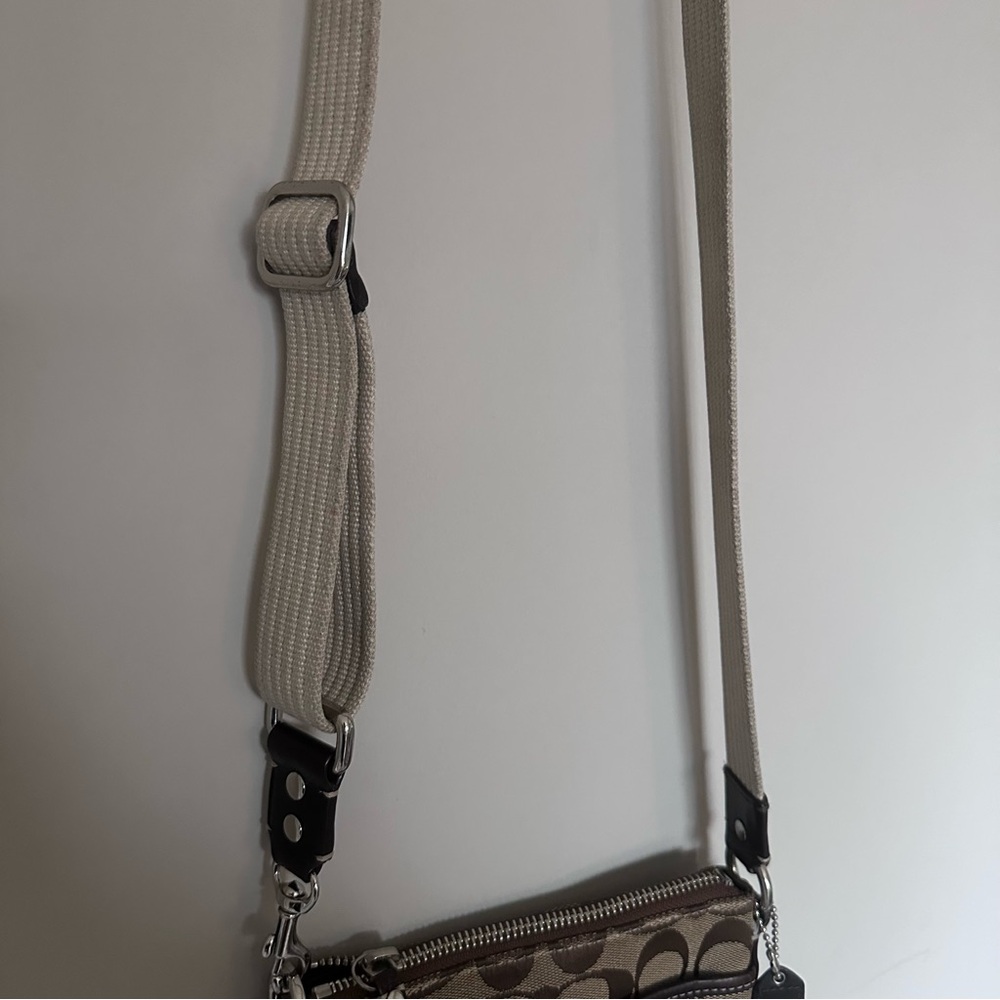 Coach Brown Signature Crossbody with Beige Strap - Picture 9 of 10